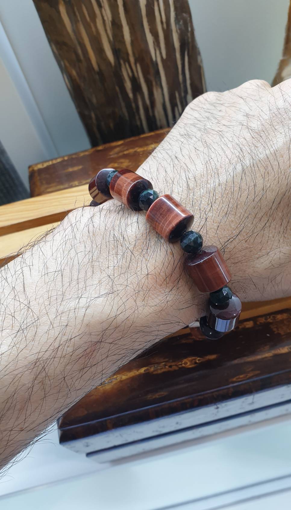 Red Tiger Eye Bracelet 18 cm - Cylinder Beads, Natural Black Jade Spacers