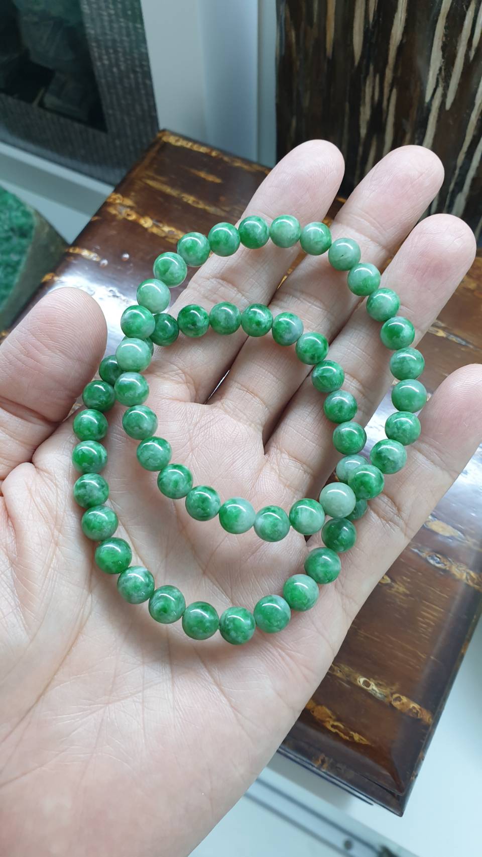Type A Myanmar Two Tone Green Jadeite 17cm Bracelet with 7.5mm Beads