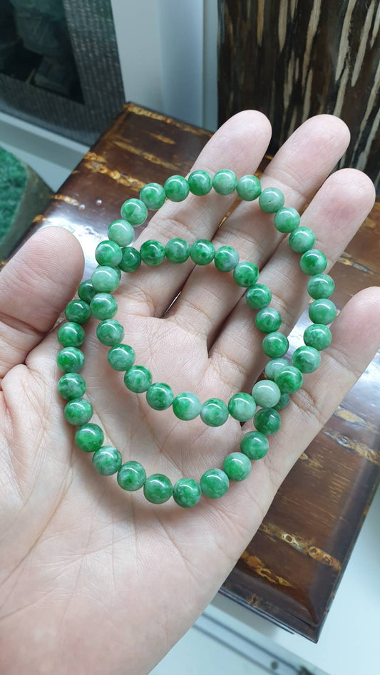 Type A Myanmar Two Tone Green Jadeite 17cm Bracelet with 7.5mm Beads