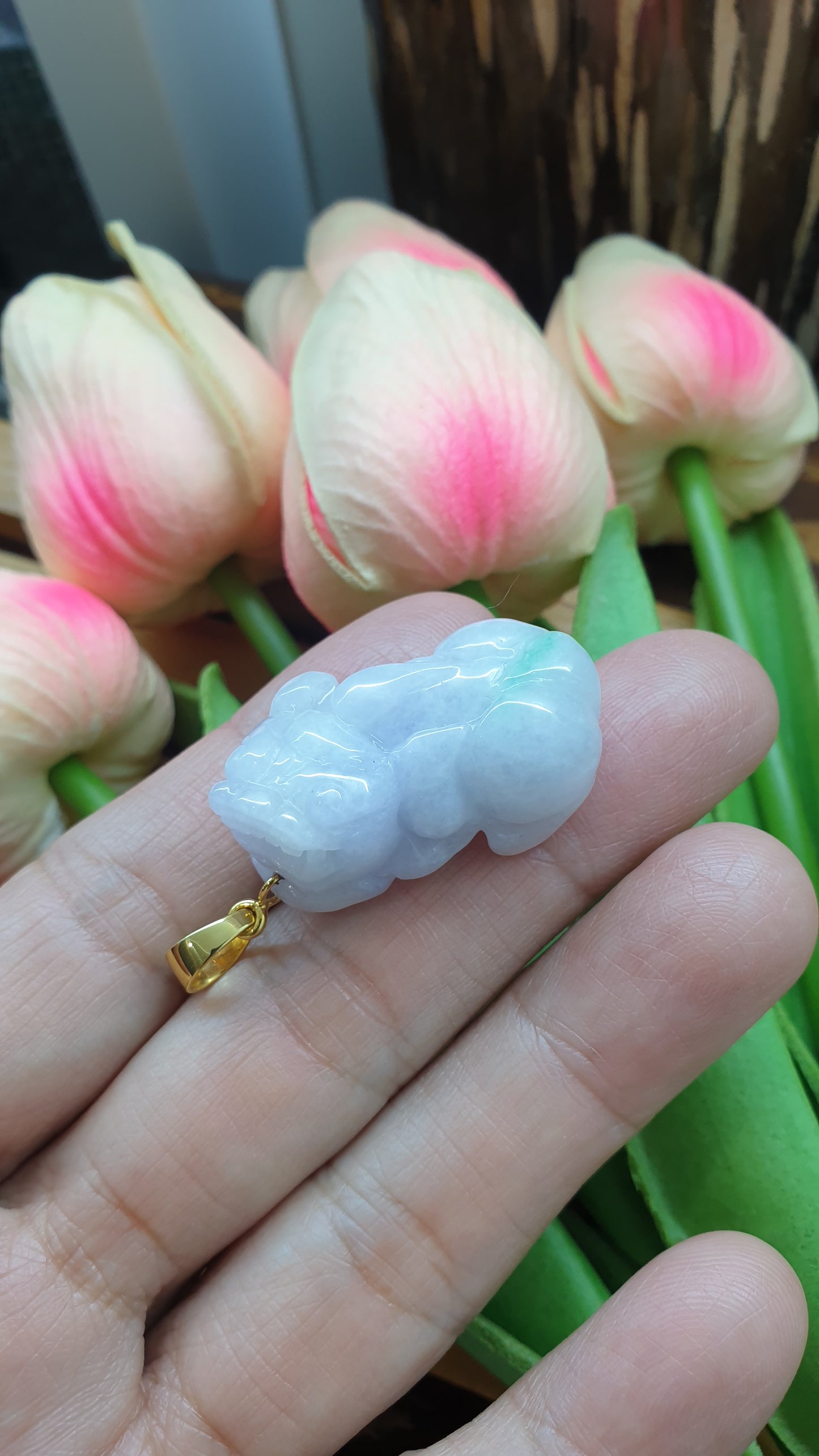 18K Gold Jade Pixiu Pendant Silky Lavender Fei Cui Myanmar Jadeite