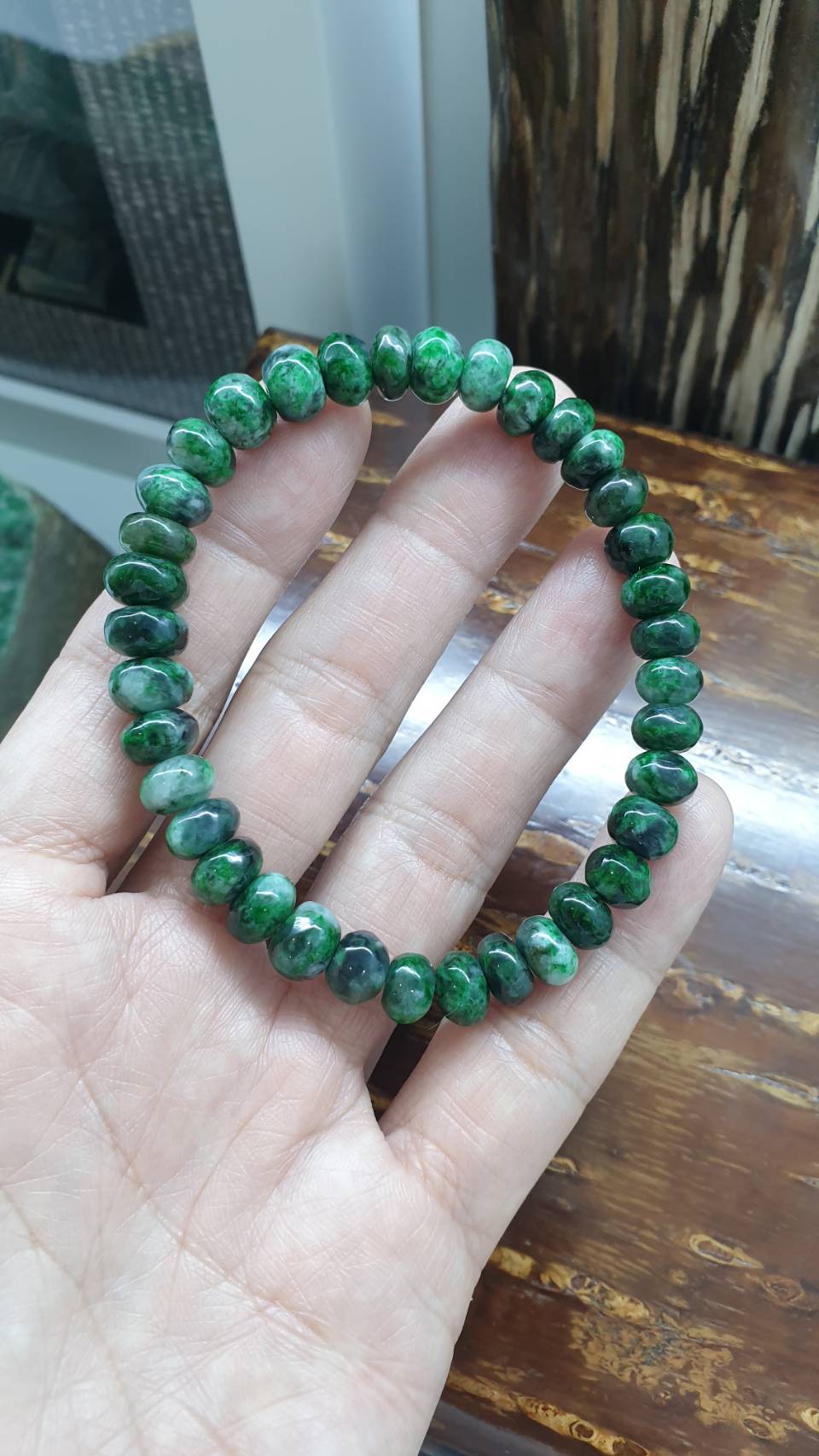 Type A Natural Green Jadeite Abacus Bracelet 18cm with Graduating Beads
