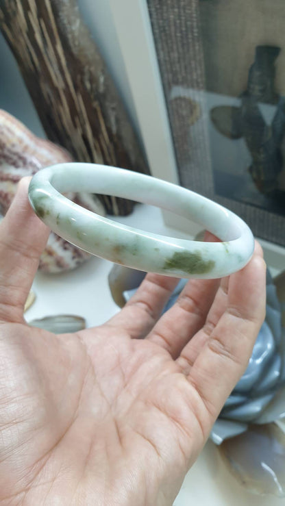 Plus Size Hok Lok Siew Bangle Size 72 - 73 Jade Vintage Bracelet