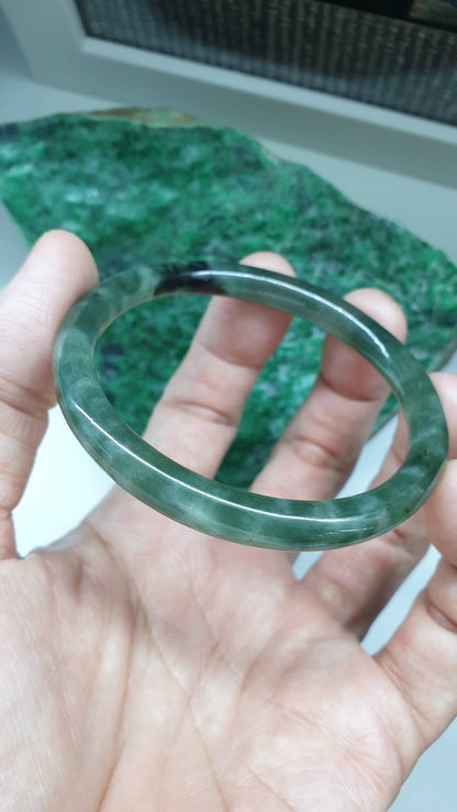 Cylindrical Jade Bangle S55 Slim Translucent Green Type A Myanmar Natural Jadeite