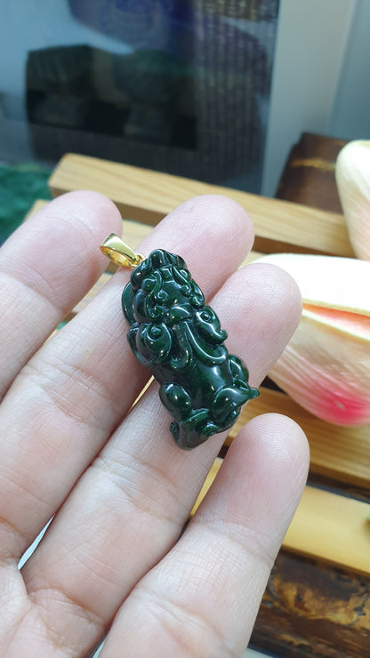 18K Gold Jade Pixiu Pendant Natural Vivid Green Fei Cui Myanmar Jadeite