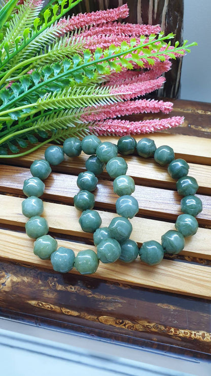 Lotus Jade Bracelet 17cm Natural Green Type A Myanmar Jadeite 12mm Beads