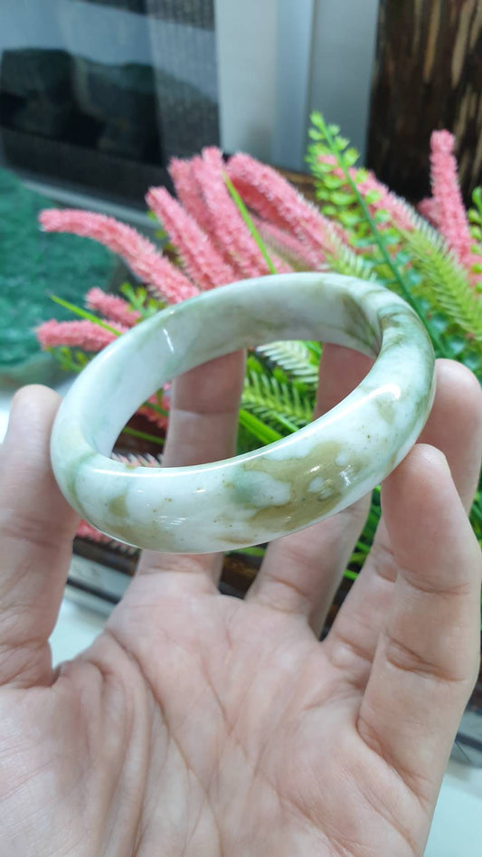 Hok Lok Siew Jade Everyday Bangle S56.8 Type A Myanmar Jadeite Natural Tricolor