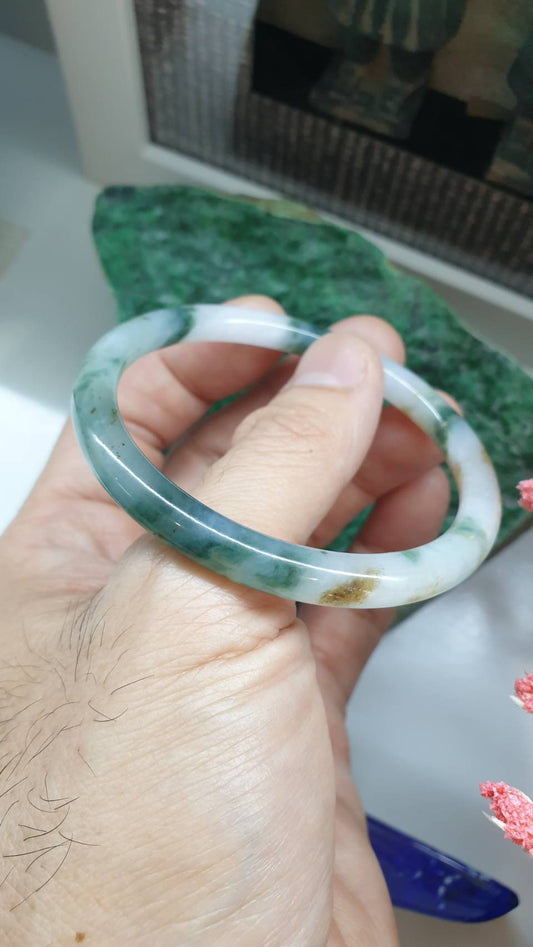 Cylindrical Hok Lok Siew Jade Bangle S57.5 Vintage Type A Myanmar Jadeite