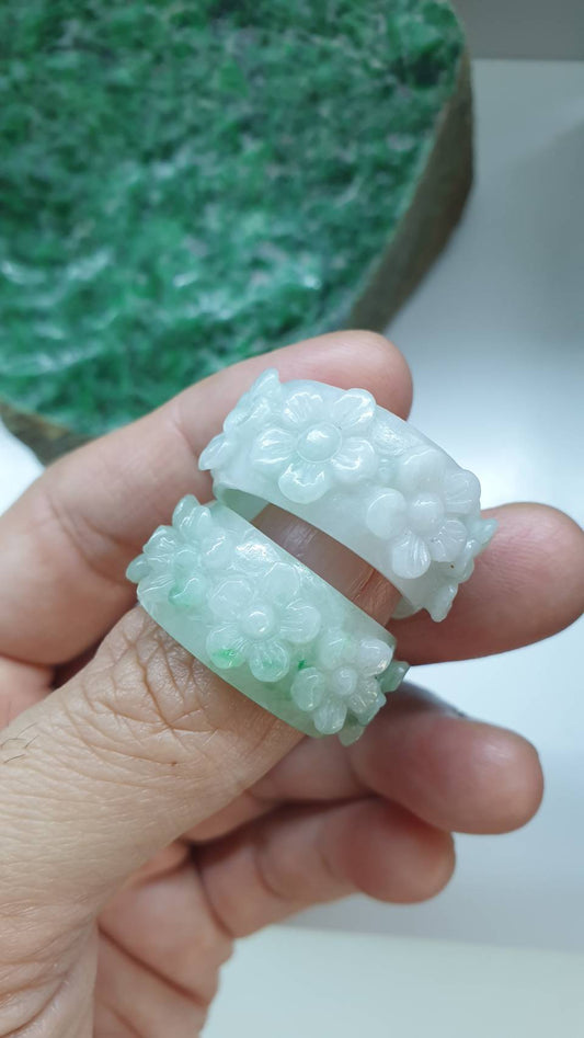Floral Jade Vintage Ring 10.75US Type A Myanmar Natural Jadeite White Green