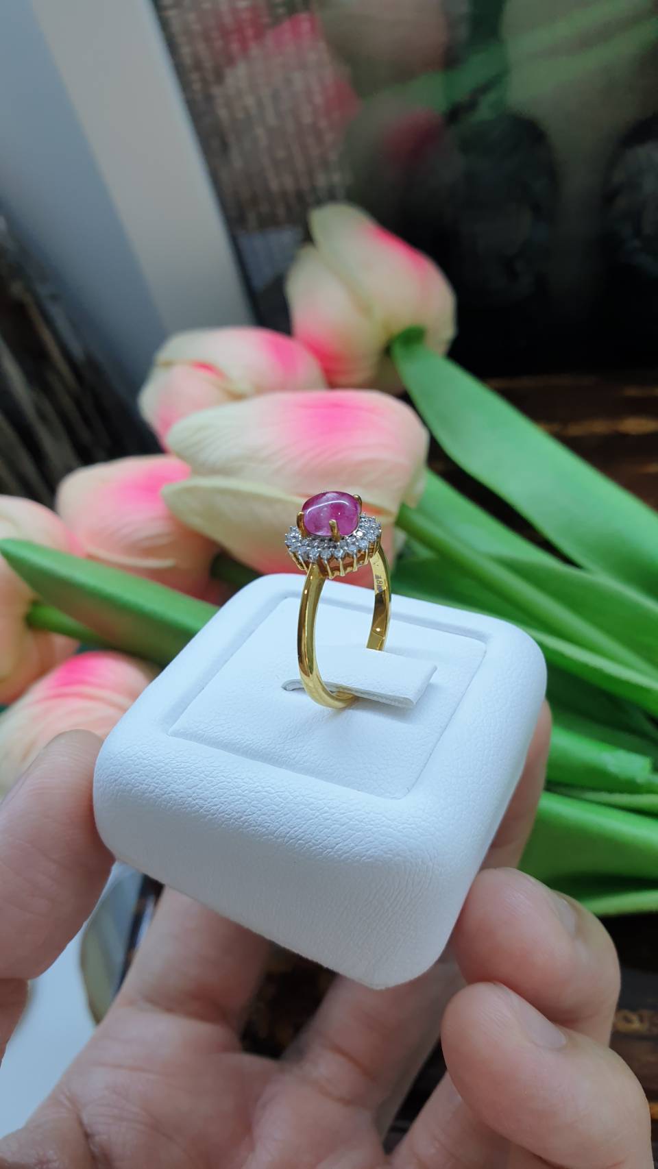 Ruby, Diamonds & 18K Gold Ring (6 US) | Solid Gold | Giftable Lady's Ring
