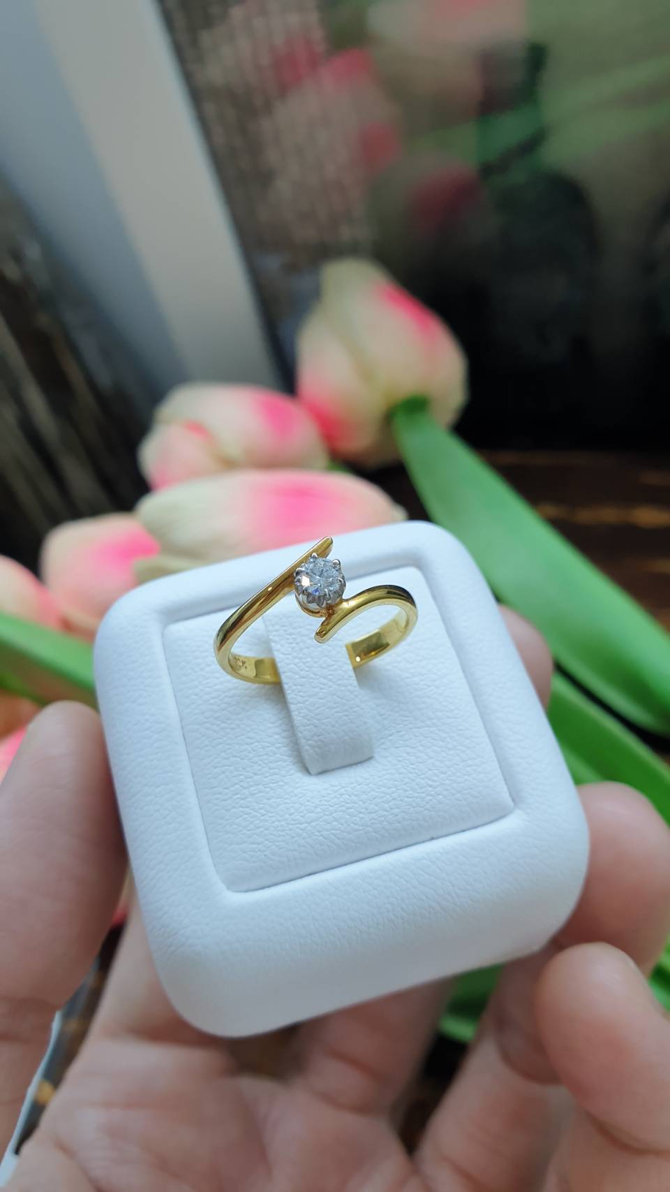 Solitary Diamond Ring (5 US) | Solid 18K Gold | Giftable🎁 Lady's Ring