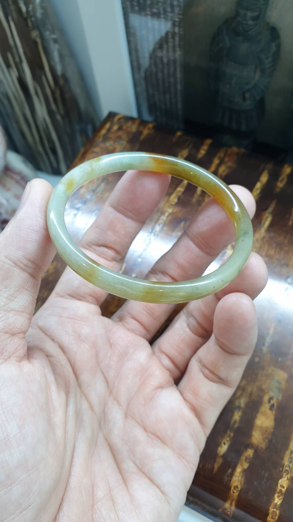 Natural Honey Jade Bangle Cylindrical Size 55-56 Type A Myanmar Jadeite