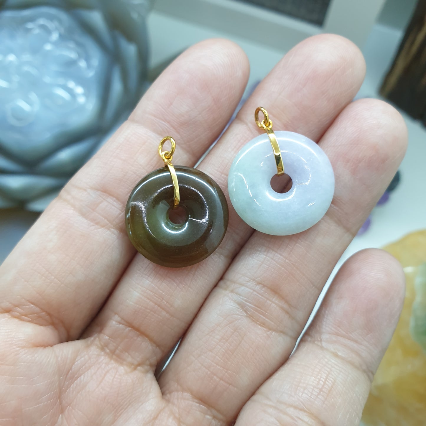 Jade Ping An Kou pendant (Selection) | Solid 18K Gold | Type A Natural Jadeite