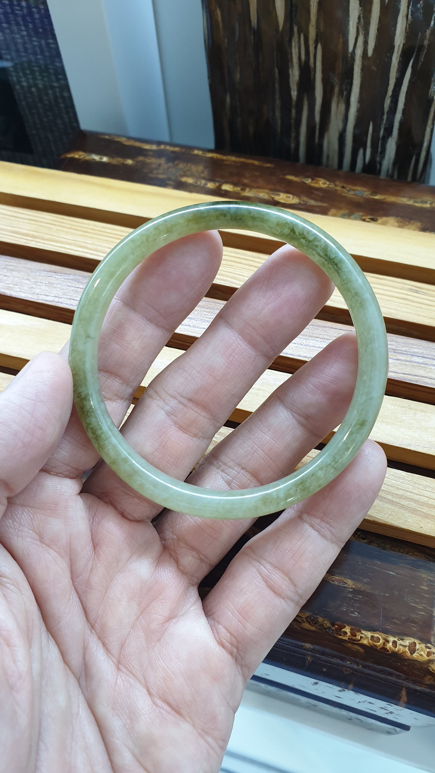 Honey Jade Cylindrical Slim Bangle S58.5 Type A Myanmar Jadeite Gray Smokes