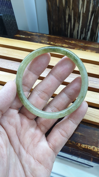 Honey Jade Cylindrical Slim Bangle S58.5 Type A Myanmar Jadeite Gray Smokes