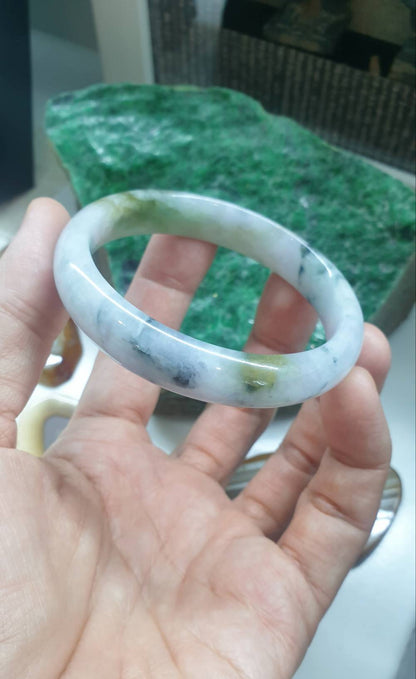 Natural Jade Bangle - Hok Lok Siew Size 56 Type A Myanmar Jadeite
