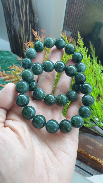 Gent's Style Marbled Green Jadeite Bracelet with 13.5mm Vintage Beads