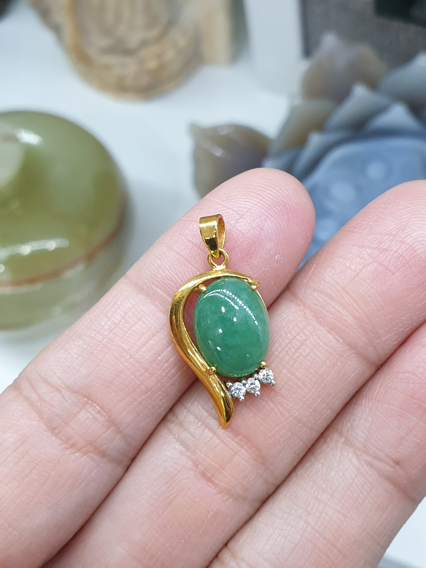 Lady's Jade Pendant | Solid 9K Gold | Fei Cui - Type A Jadeite