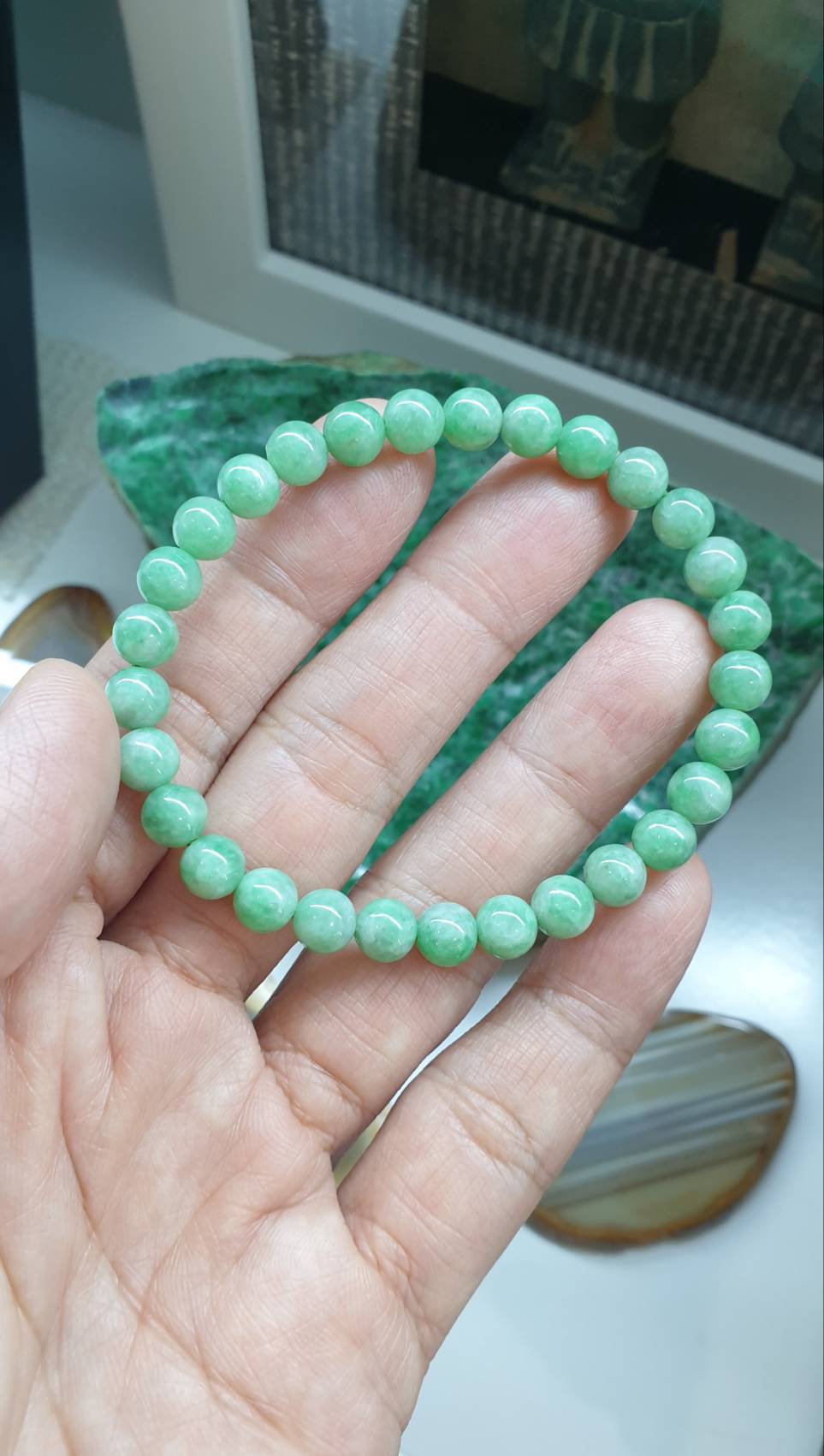Type A Myanmar Apple Green Jadeite 17cm Bracelet 7mm Beads