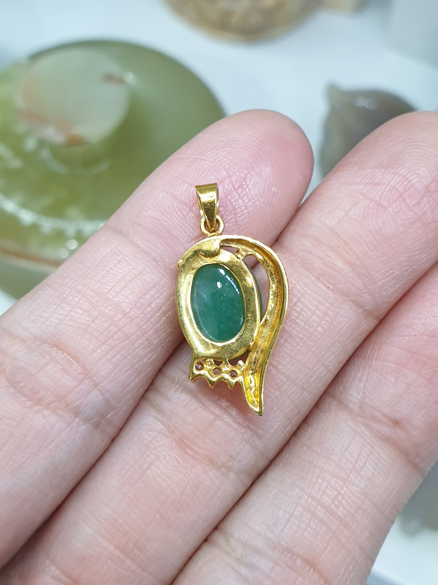 Lady's Jade Pendant | Solid 9K Gold | Fei Cui - Type A Jadeite