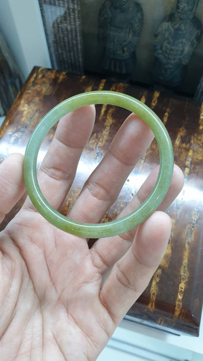 Honey Green Jadeite Bangle Cylindrical Size 57-58 Type A Jadeite