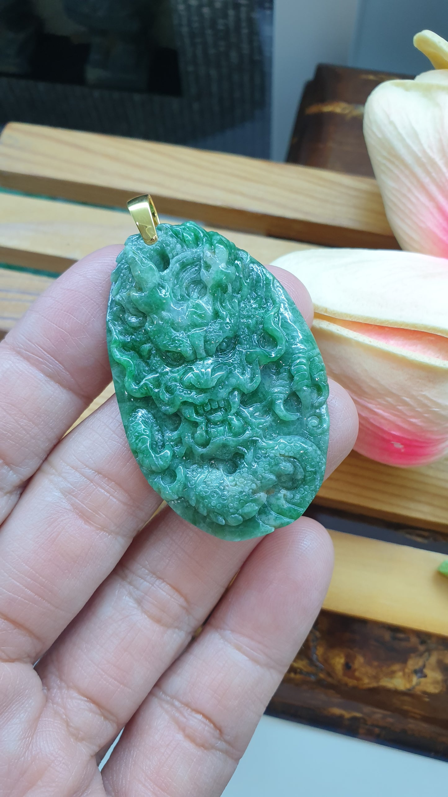 18K Gold Jade Dragon Pendant Fei Cui Type A Natural Green Jadeite