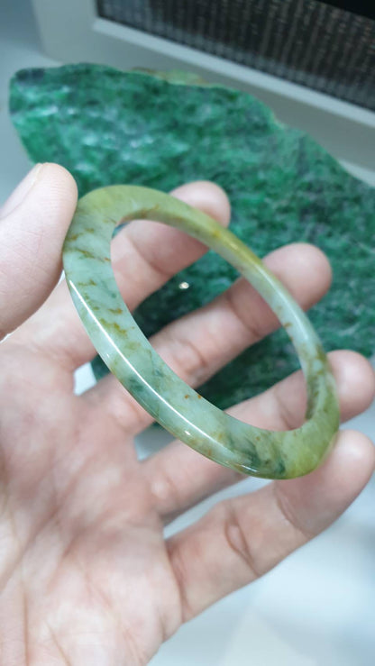 Honey Green Jade Slim Bangle S58.5 Myanmar Type A Jadeite 4.5mm Width