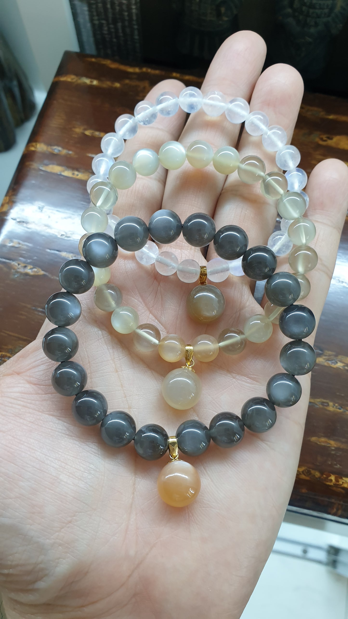 Moonstone Charmbracelet (16 cm),  Selection | Bead Charm in 18K Gold | Elegant Wristcandy For Her