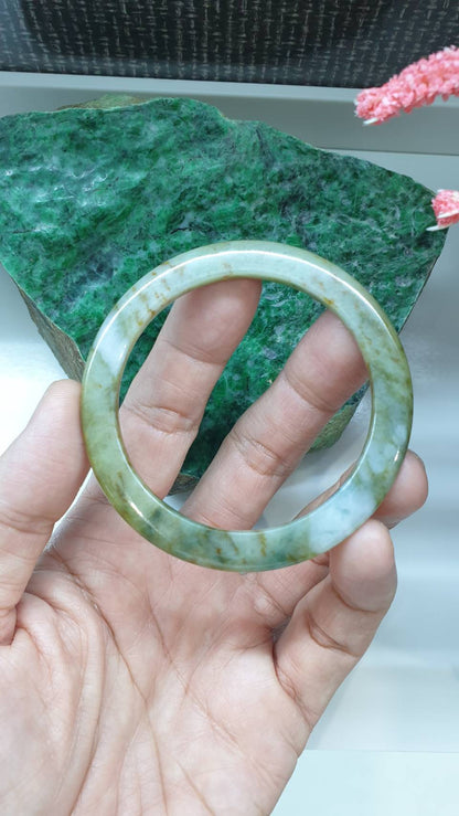 Honey Green Jade Slim Bangle S58.5 Myanmar Type A Jadeite 4.5mm Width