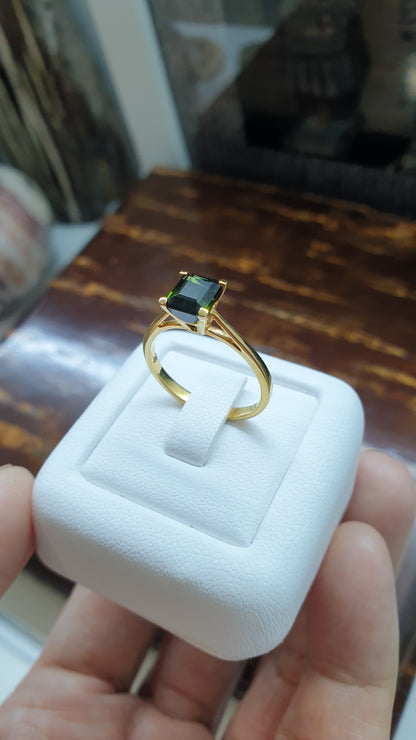 Green Tourmaline on 14K Gold Ring (Size 7 US)