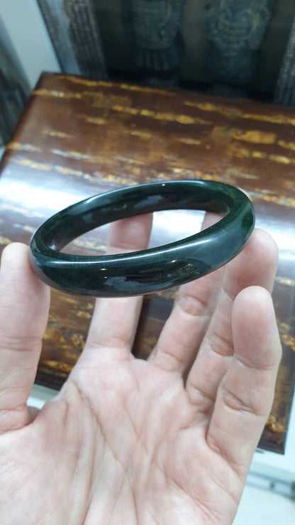 Green Jade Bangle (Size 59 to 62) | Authentic Type A Jadeite