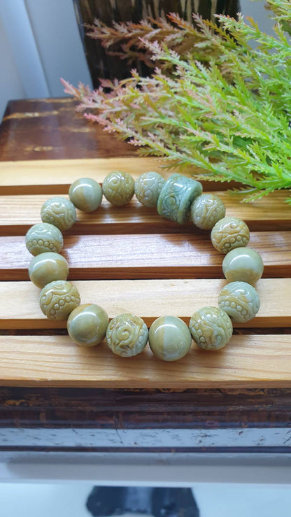 Golden Green Jade Ru Yi Bracelet 17cm Type A Natural Two Tone Jadeite Alternate Beads