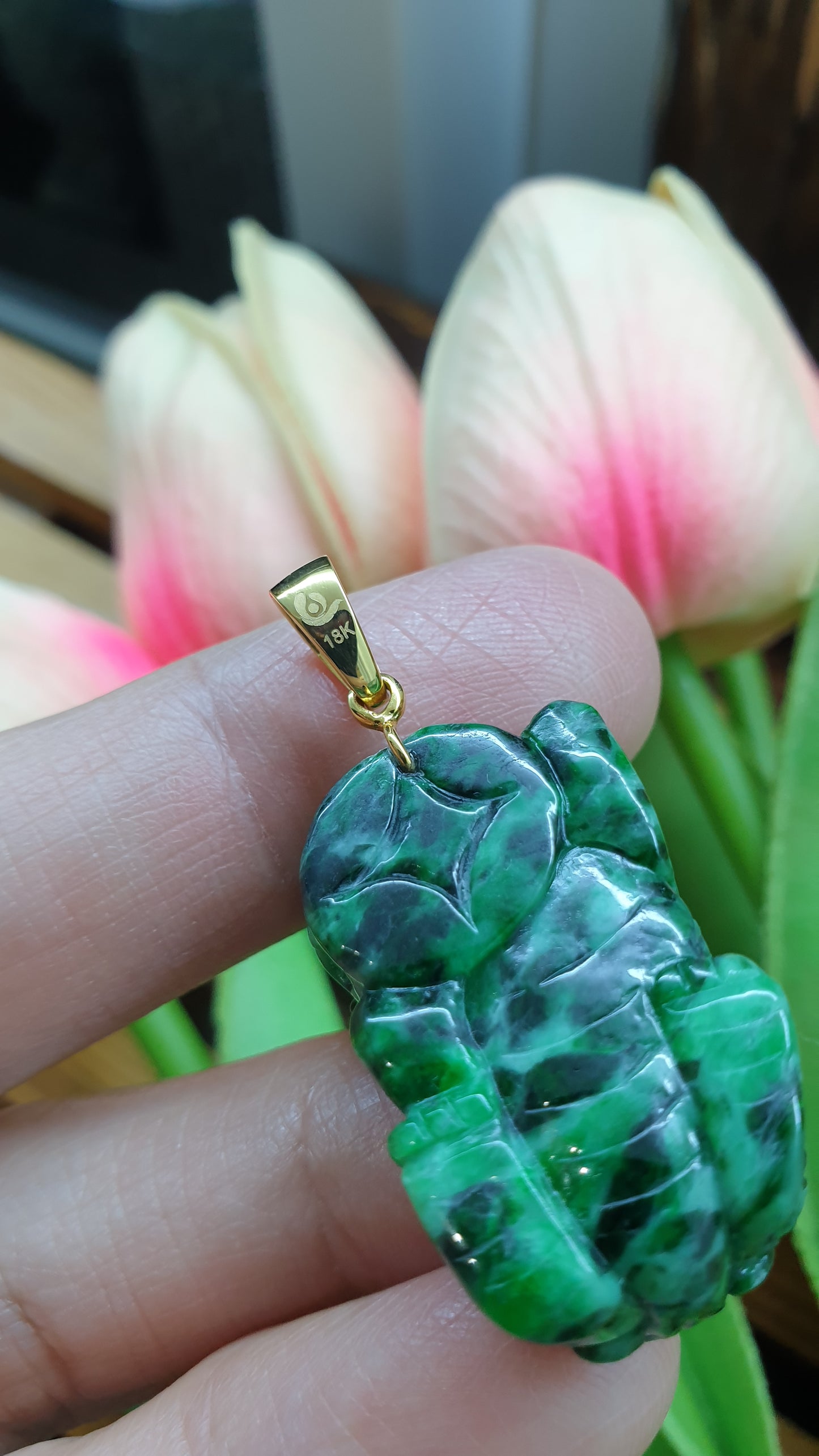18K Gold Jade Pixiu Pendant Natural Vibrant Green Fei Cui Myanmar Jadeite