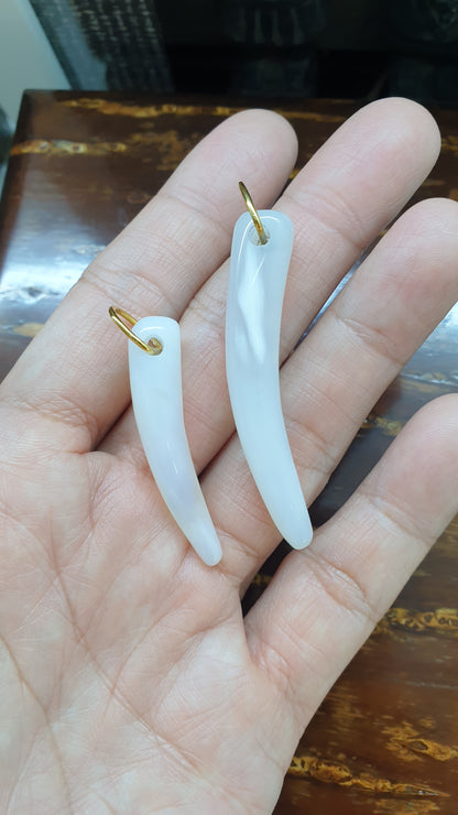 White Agate Fang Pendant (Selection) | Solid 9K Gold | Natural Gemstone