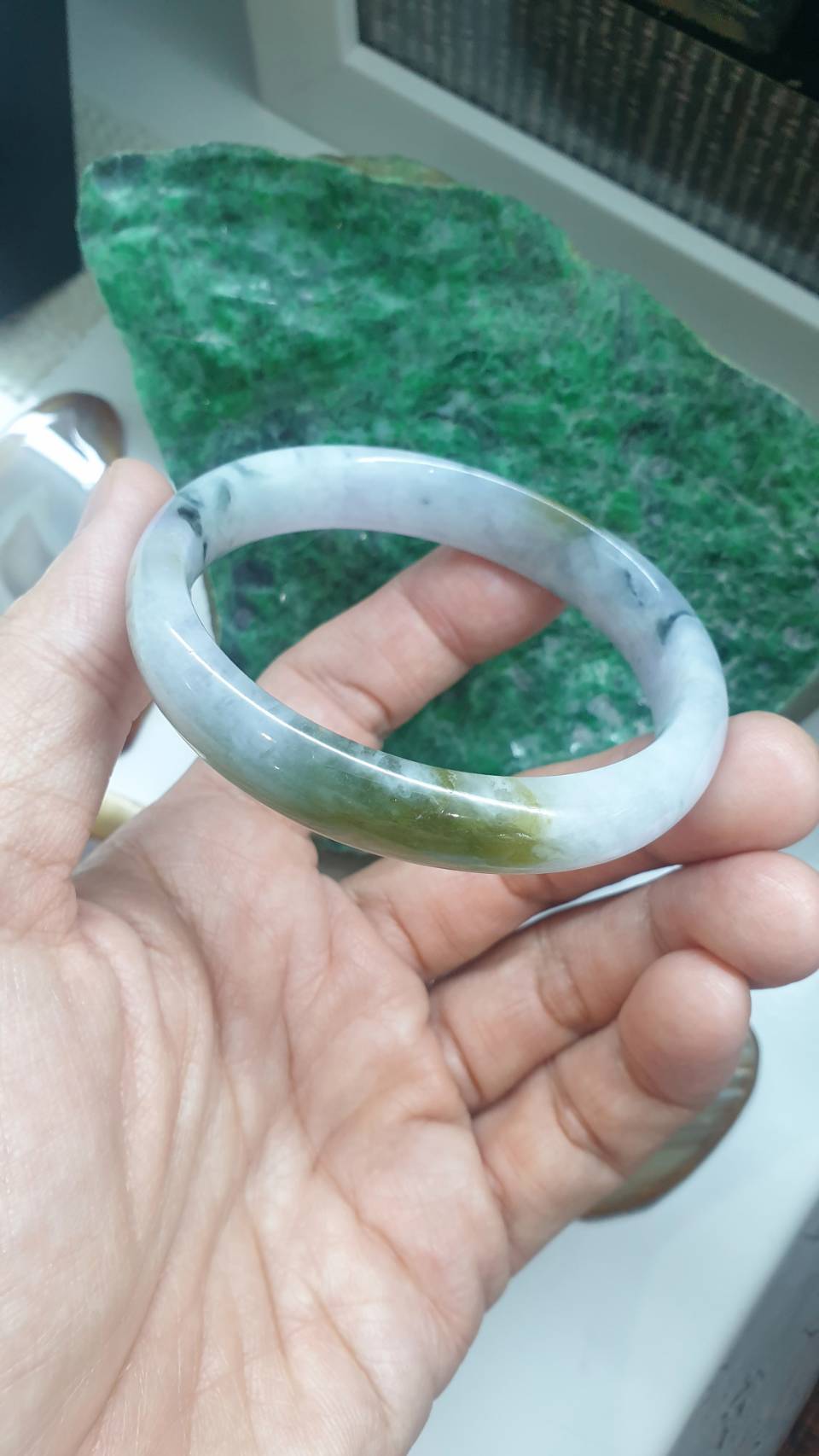 Natural Jade Bangle - Hok Lok Siew Size 56 Type A Myanmar Jadeite