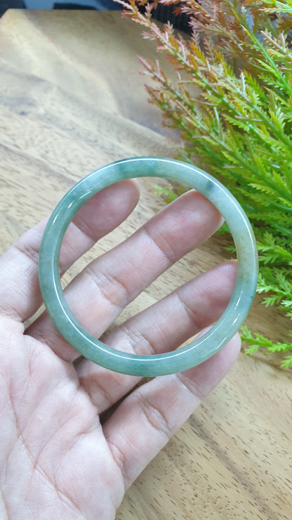 Jade Cylindrical Bangle S58 Slim Type A Burma Jadeite Natural Honey Green