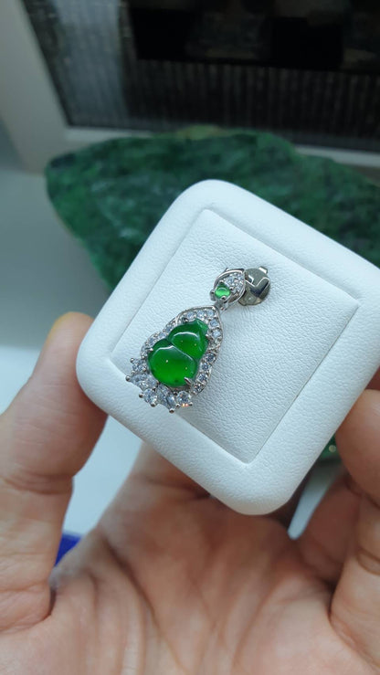 Jade Wu Lou Sterling Silver Locket Pendant Type A Natural Imperial Green Jadeite